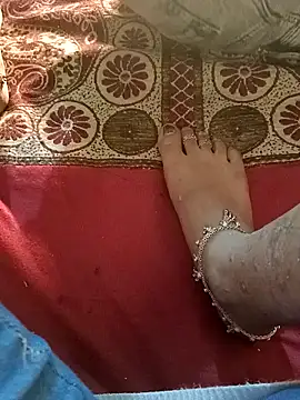 QUEEN-X-CPL online show from January 5, 4:38 pm