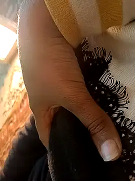 QUEEN-X-CPL online show from January 15, 4:54 pm