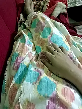 QUEEN-X-CPL online show from February 11, 5:50 pm