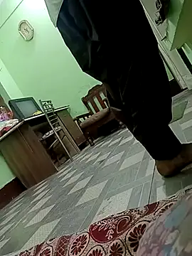 QUEEN-X-CPL online show from March 7, 5:38 pm