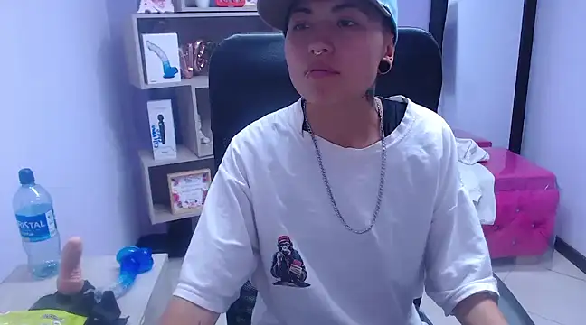 Im Mathias online show from February 13, 3:18 am