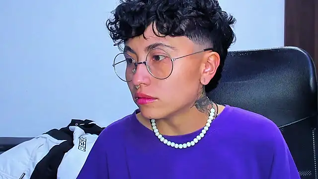 Im Mathias online show from February 20, 2:52 am