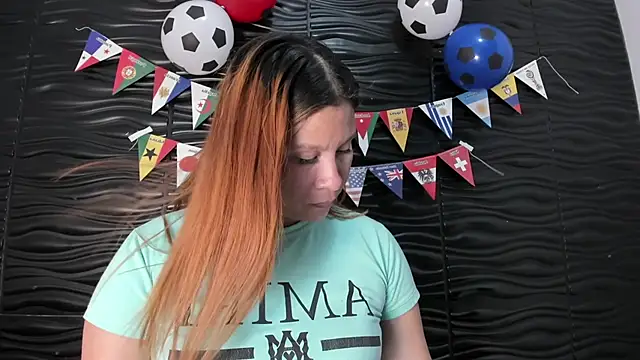 Snapshot of Melody_Megann chatting on June 24, 7:35 pm Melody Megann online show from June 24, 7:35 pm