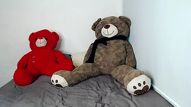 SamanthaaSmitt online show from February 4, 9:41 pm