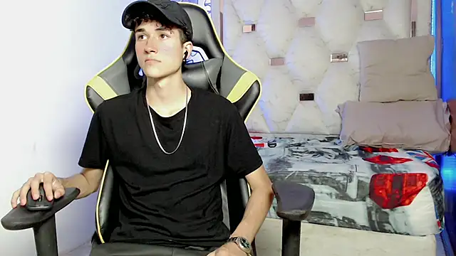 johnny cagee online show from September 21, 4:03 am