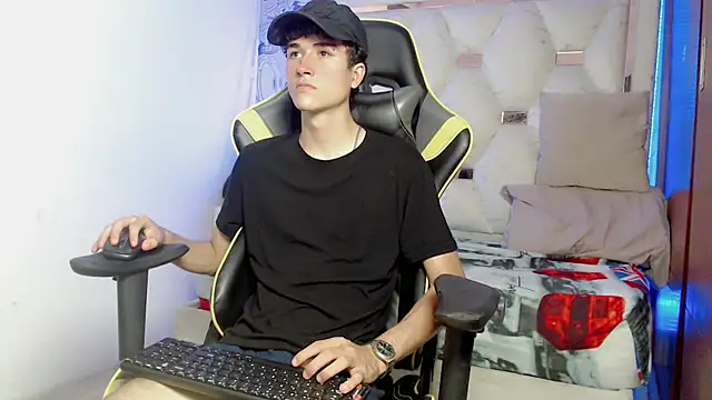 johnny cagee online show from September 28, 4:07 am