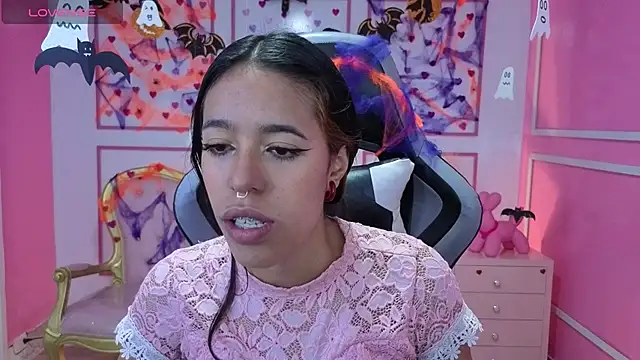 stephania t online show from October 25, 12:23 pm