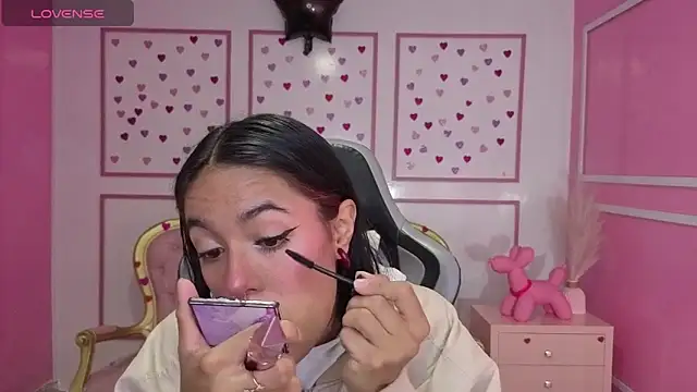 stephania t online show from November 24, 12:49 pm