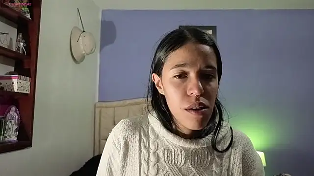 stephania t online show from June 10, 4:39 pm