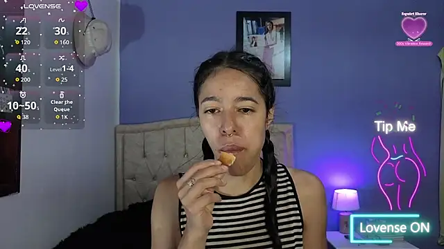 Snapshot of stephania_t chatting on July 1, 2:07 pm stephania t online show from July 1, 2:07 pm