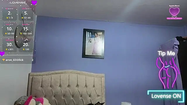 Snapshot of stephania_t chatting on July 8, 2:10 pm stephania t online show from July 8, 2:10 pm