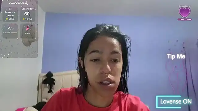 Snapshot of stephania_t chatting on July 27, 2:13 pm stephania t online show from July 27, 2:13 pm