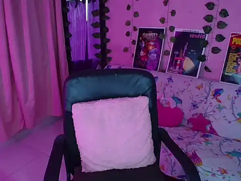 Snapshot of Gaby_Tailor chatting on January 3, 5:53 pm Gaby Tailor online show from January 3, 5:53 pm