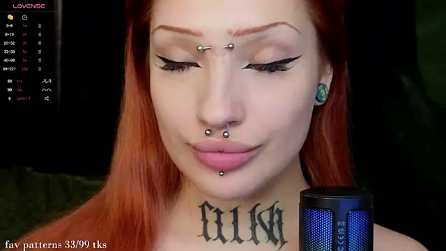 violetviolator online show from December 6, 11:33 am