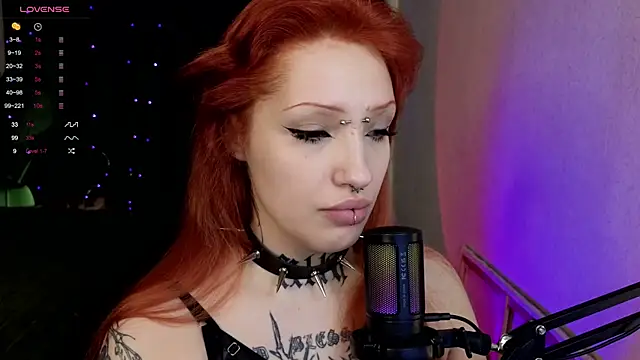 violetviolator online show from January 30, 6:46 am