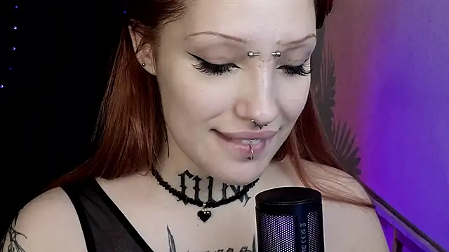 violetviolator online show from February 8, 7:04 am