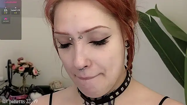 violetviolator online show from March 10, 4:49 am