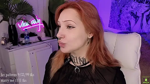 violetviolator online show from October 10, 4:33 am