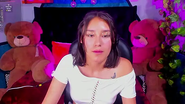 Snapshot of _Sophie__miller chatting on December 2, 11:51 pm Sophie miller online show from December 2, 11:51 pm