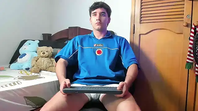 leo030809 online show from June 27, 12:59 am