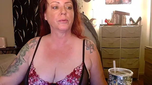 Nikkimastersgirl1091 online show from April 29, 7:45 am