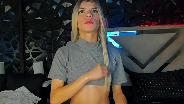 maxx steell  online show from December 4, 5:38 am