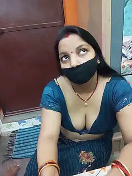Snapshot of Manjudear chatting on June 14, 4:20 pm Manjudear online show from June 14, 4:20 pm