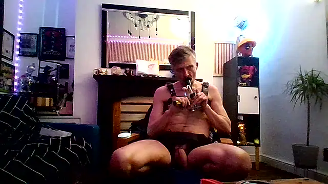 unclestefansdick online show from March 14, 1:35 pm