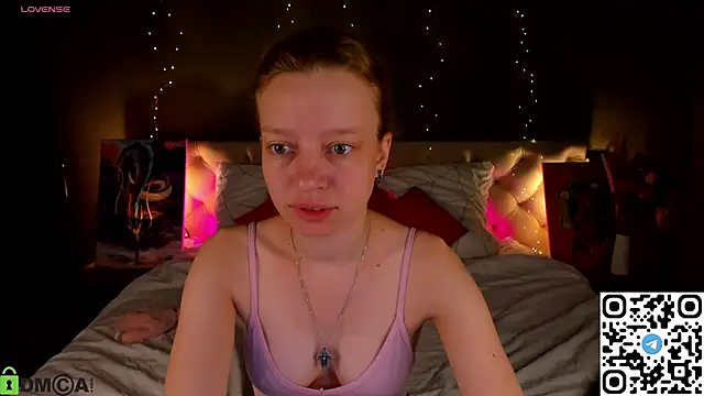Snapshot of Michelle_Blond chatting on May 17, 1:14 am Michelle Blond online show from May 17, 1:14 am