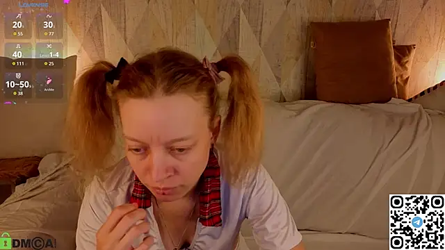 Snapshot of Michelle_Blond chatting on June 17, 1:08 am Michelle Blond online show from June 17, 1:08 am
