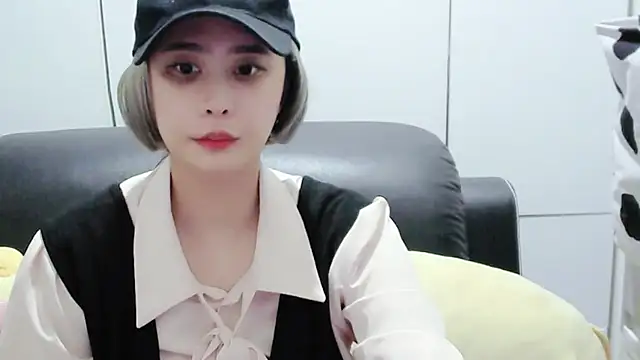 yourz tw online show from March 18, 9:20 am