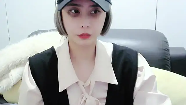 yourz tw online show from March 18, 12:25 pm