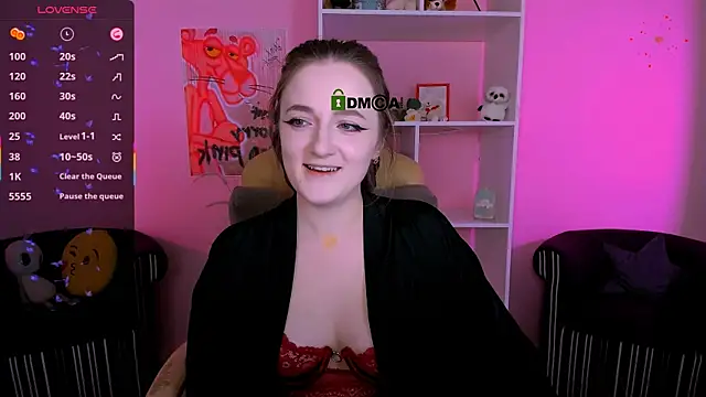 Snapshot of luna_berryy chatting on September 26, 7:51 pm luna berryy online show from September 26, 7:51 pm