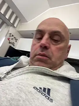 Snapshot of pantomax chatting on February 24, 2:04 pm pantomax online show from February 24, 2:04 pm