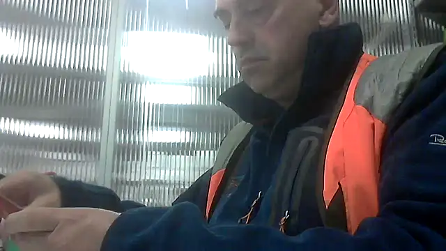 Snapshot of pantomax chatting on October 5, 10:51 pm pantomax online show from October 5, 10:51 pm