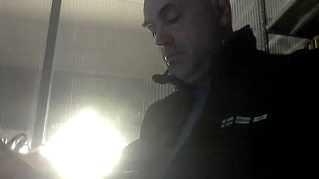 Snapshot of pantomax chatting on November 4, 1:05 am pantomax online show from November 4, 1:05 am