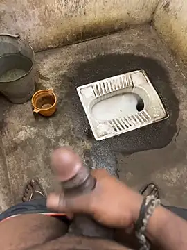 Snapshot of tamil000000 chatting on February 16, 9:44 pm tamil000000 online show from February 16, 9:44 pm