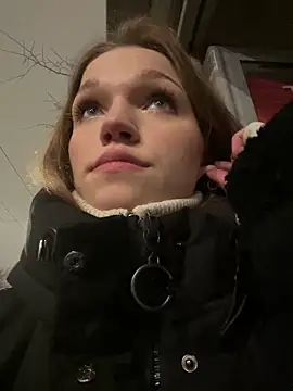 KitteCat online show from December 14, 5:58 pm