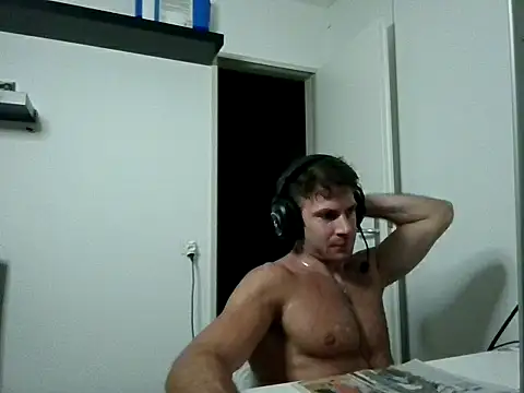 alpha-hunk online show from July 28, 8:52 pm