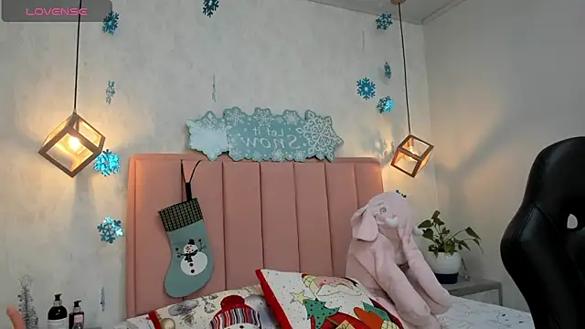 MAYROBERTSS online show from December 19, 12:23 pm