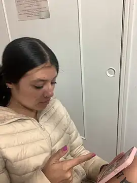 Kyna euphoria online show from December 31, 1:30 pm