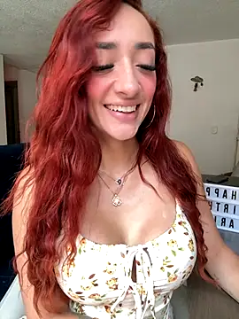 Snapshot of ariiel_ chatting on January 6, 4:11 pm ariiel online show from January 6, 4:11 pm