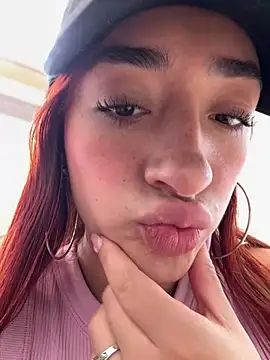 Snapshot of ariiel_ chatting on March 1, 4:42 pm ariiel online show from March 1, 4:42 pm