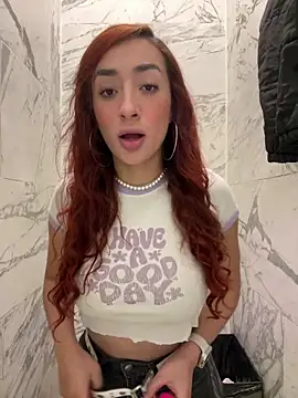 Snapshot of ariiel_ chatting on March 14, 7:41 pm ariiel online show from March 14, 7:41 pm