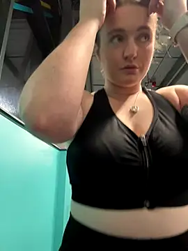 BustyBonnieUK online show from November 18, 10:25 pm