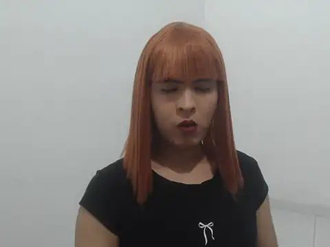 estefania224 online show from April 27, 11:25 pm