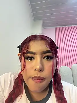Zoe1 2 online show from May 19, 8:04 pm