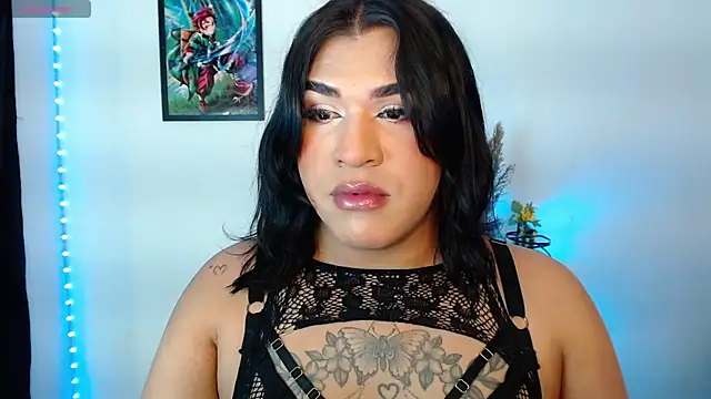Snapshot of alexiaaross chatting on June 7, 9:29 pm alexiaaross online show from June 7, 9:29 pm