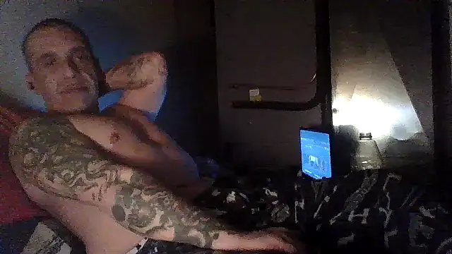 CandiedPompano online show from November 9, 4:22 am