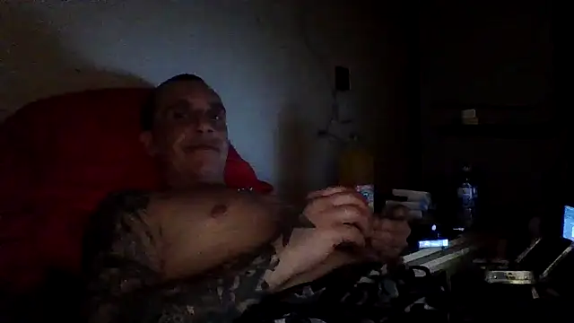 CandiedPompano online show from November 16, 3:45 am